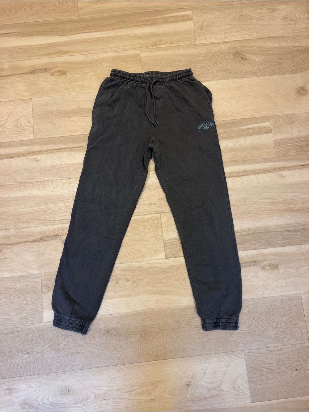 Ghanda Black Women's Cropped Jogger Pants